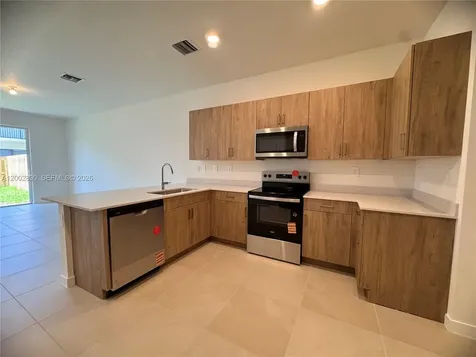 178 NE 14th Avenue Homestead FL 33033