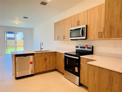 178 NE 14th Avenue Homestead FL 33033