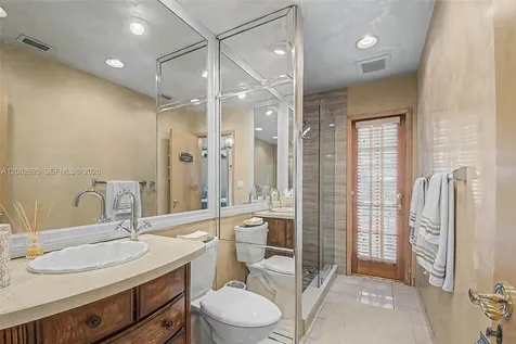 10841 SW 68th Drive Miami FL 33173