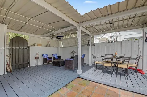 10841 SW 68th Drive Miami FL 33173