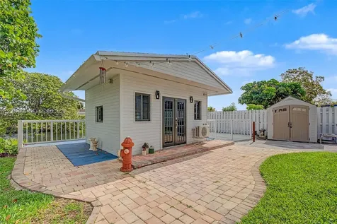 10841 SW 68th Drive Miami FL 33173