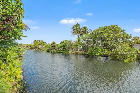 10841 SW 68th Drive Miami FL 33173