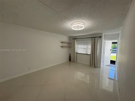 240 Lakeview Drive Weston FL 33326