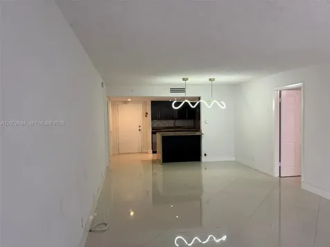 240 Lakeview Drive Weston FL 33326
