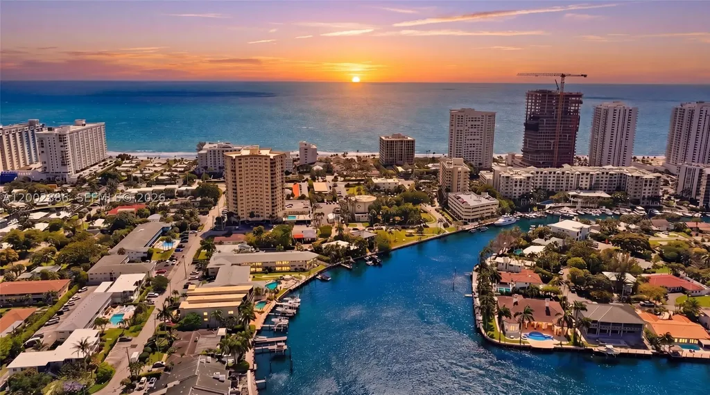 3216 SE 12th Street Pompano Beach FL 33062