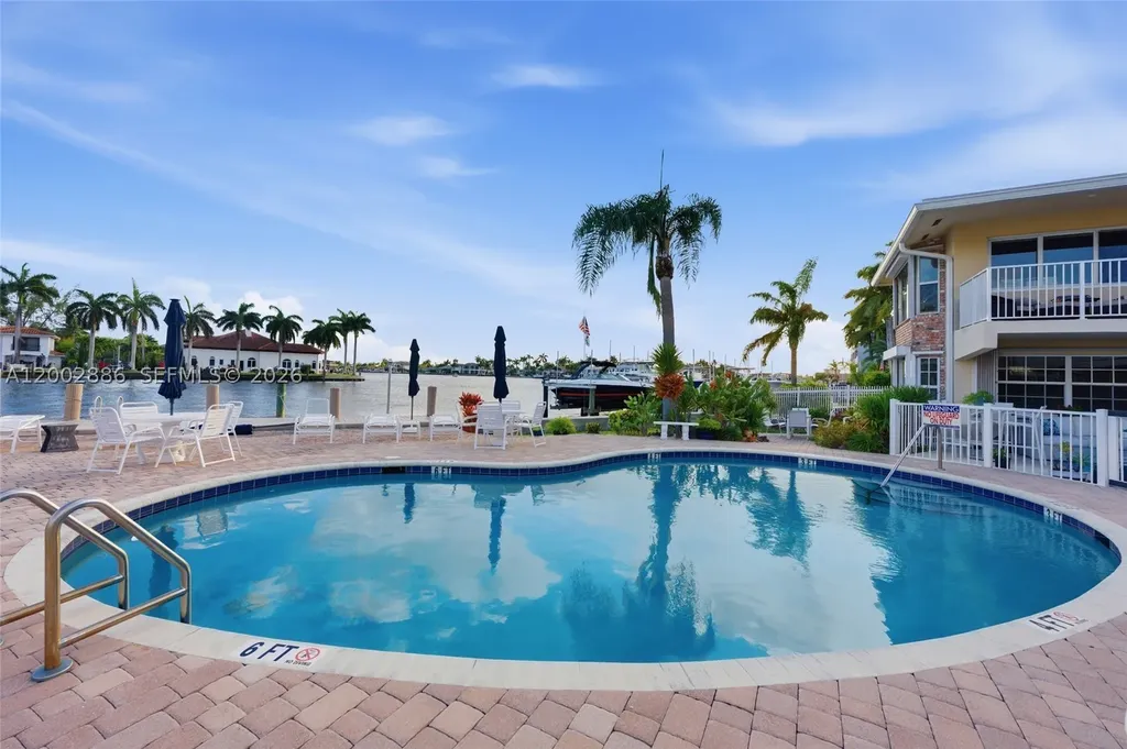 3216 SE 12th Street Pompano Beach FL 33062