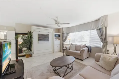 3216 SE 12th Street Pompano Beach FL 33062