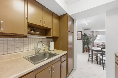 3216 SE 12th Street Pompano Beach FL 33062