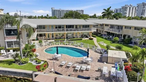 3216 SE 12th Street Pompano Beach FL 33062