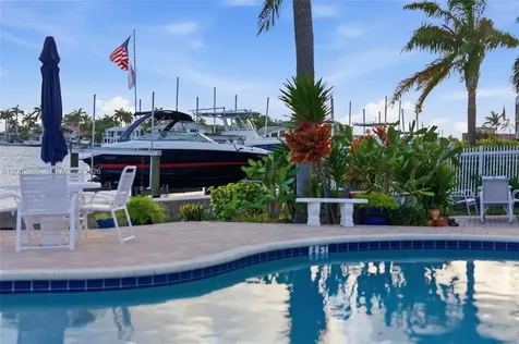 3216 SE 12th Street Pompano Beach FL 33062