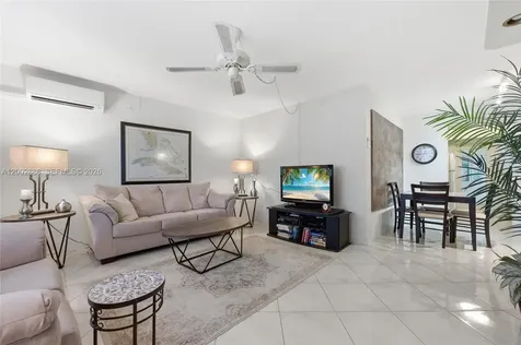 3216 SE 12th Street Pompano Beach FL 33062