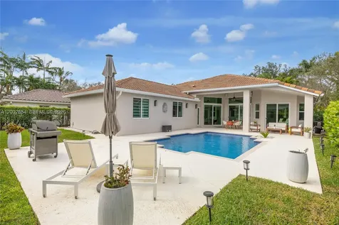 2614 Oakbrook Court Weston FL 33332