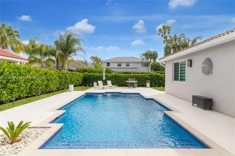 2614 Oakbrook Court Weston FL 33332