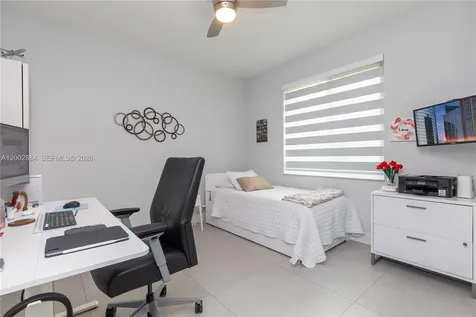 2614 Oakbrook Court Weston FL 33332