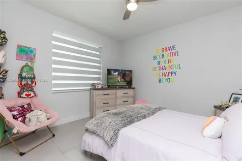 2614 Oakbrook Court Weston FL 33332