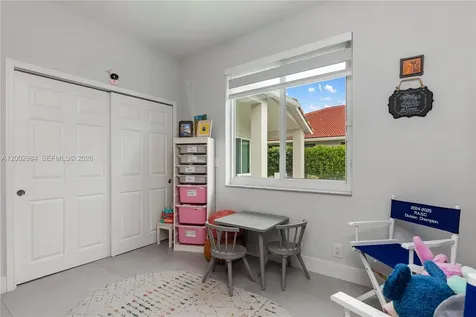 2614 Oakbrook Court Weston FL 33332