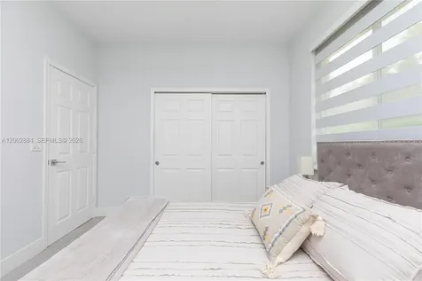 2614 Oakbrook Court Weston FL 33332