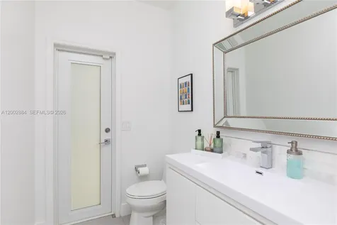 2614 Oakbrook Court Weston FL 33332