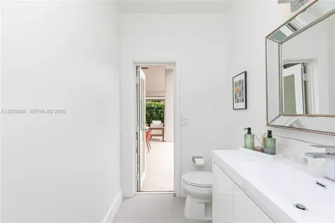 2614 Oakbrook Court Weston FL 33332