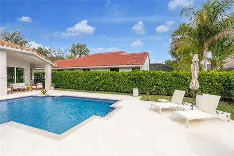 2614 Oakbrook Court Weston FL 33332