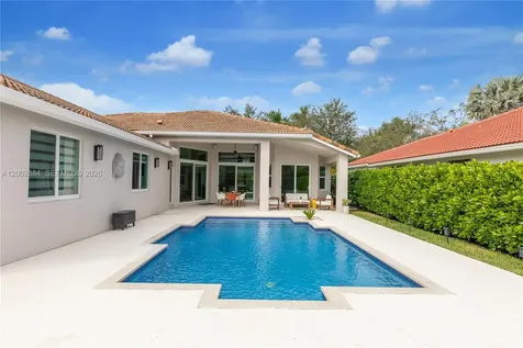 2614 Oakbrook Court Weston FL 33332
