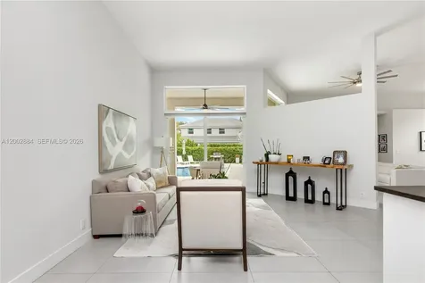 2614 Oakbrook Court Weston FL 33332