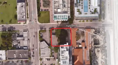 158 SW 7th Street Miami FL 33130