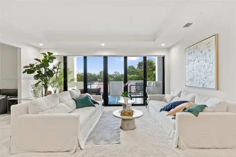 718 Valencia Avenue Coral Gables FL 33134