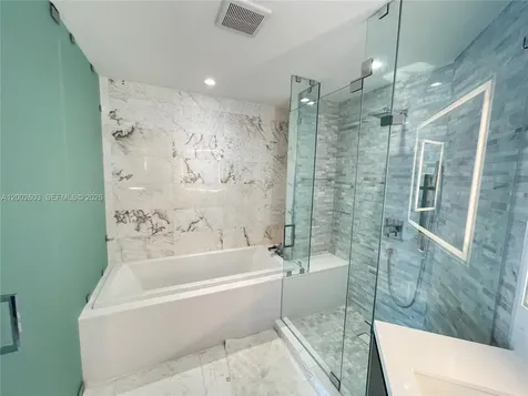 851 NE 1st Avenue Miami FL 33132