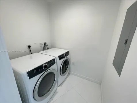 851 NE 1st Avenue Miami FL 33132