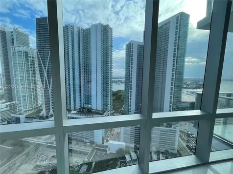 851 NE 1st Avenue Miami FL 33132