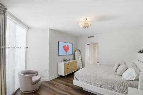801 Brickell Key Boulevard Miami FL 33131
