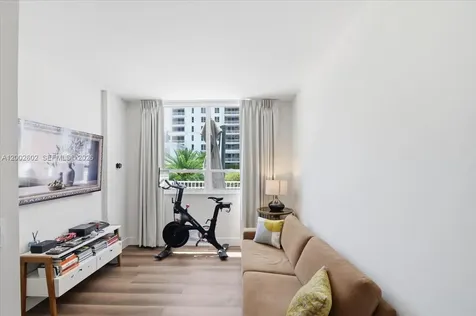 801 Brickell Key Boulevard Miami FL 33131