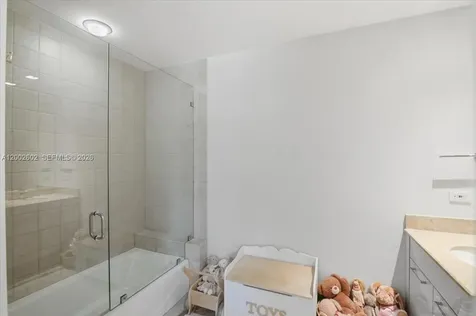 801 Brickell Key Boulevard Miami FL 33131
