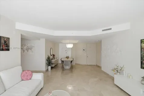 801 Brickell Key Boulevard Miami FL 33131