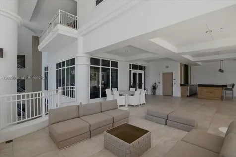 801 Brickell Key Boulevard Miami FL 33131