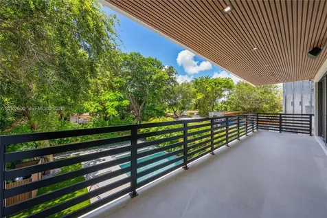 260 NW 47th Street Miami FL 33127