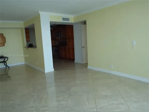 1904 S Ocean Drive Hallandale Beach FL 33009