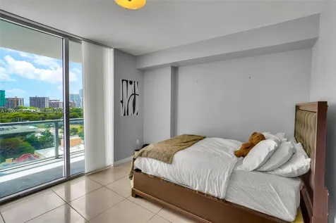 79 SW 12th Street Miami FL 33130