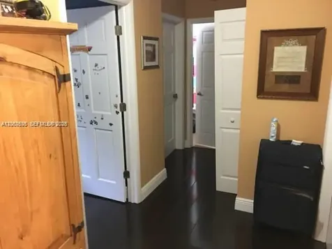 8067 NW 199th Terrace Hialeah FL 33015
