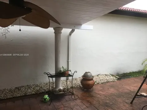 8067 NW 199th Terrace Hialeah FL 33015