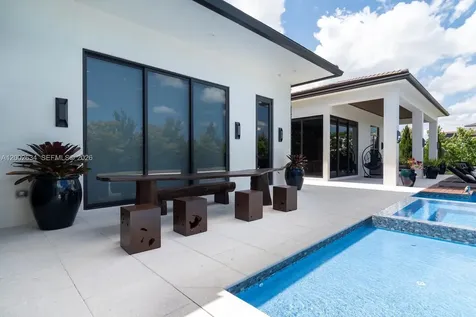 11791 NW 6th Place Plantation FL 33325