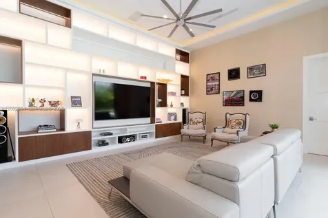 11791 NW 6th Place Plantation FL 33325