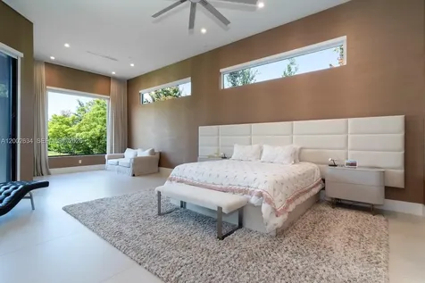 11791 NW 6th Place Plantation FL 33325