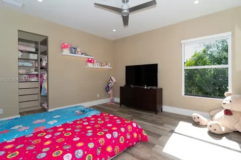 11791 NW 6th Place Plantation FL 33325