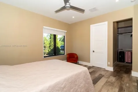 11791 NW 6th Place Plantation FL 33325