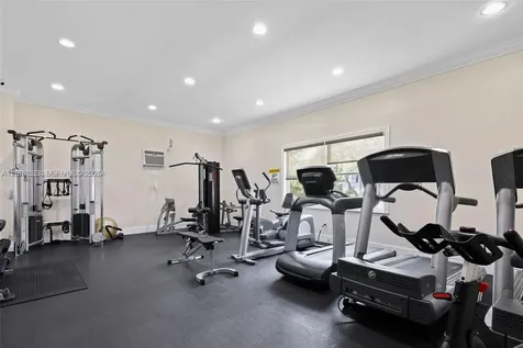 903 NE 27th Avenue Hallandale Beach FL 33009