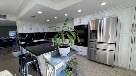 903 NE 27th Avenue Hallandale Beach FL 33009