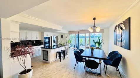 903 NE 27th Avenue Hallandale Beach FL 33009