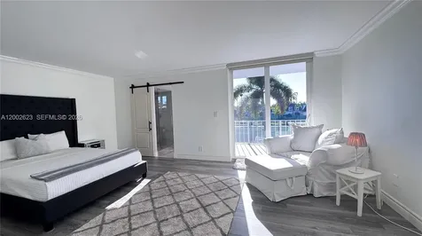 903 NE 27th Avenue Hallandale Beach FL 33009